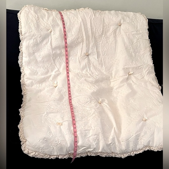 Crib size comforter and blanket set (2 blankets, different weights). Off… - Picture 1 of 16